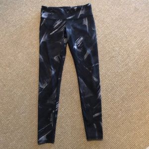 ALO painted leggings